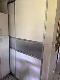 SlidingDoors