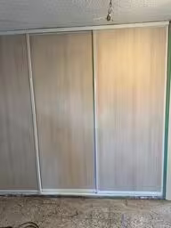 SlidingDoors