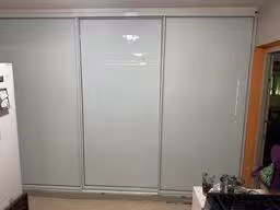 SlidingDoors
