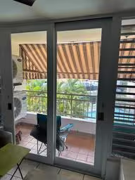 SlidingDoors