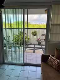 SlidingDoors